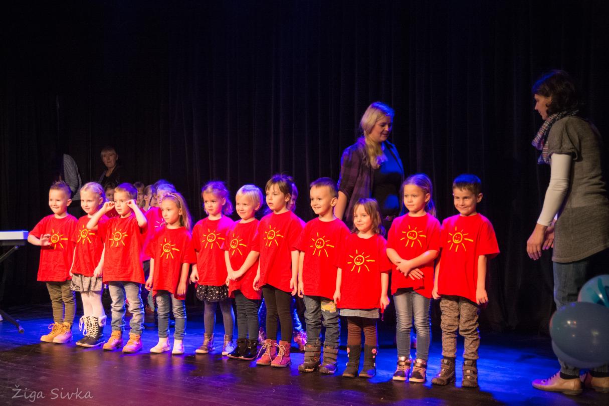 Svetovni dan otroka in "65 let mladi"