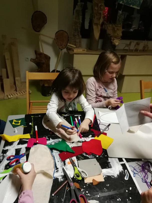 Pisani copatki z Muco Copatarico